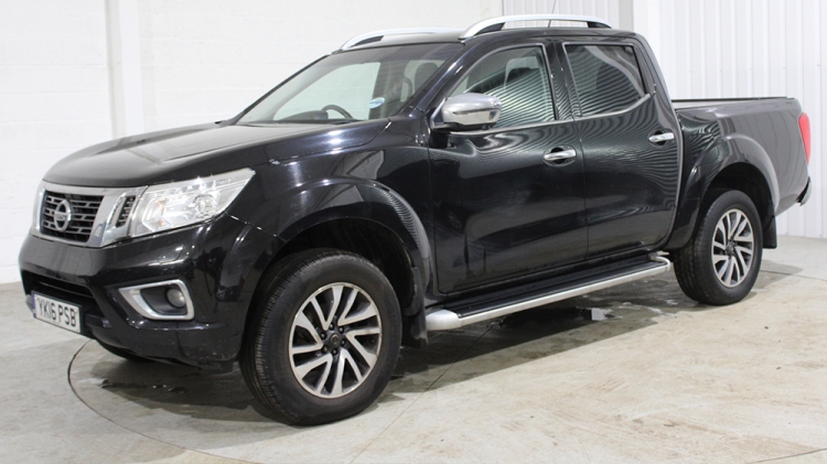 Nissan NP300 NAVARA DCI TEKNA 4X4 SHR DCB